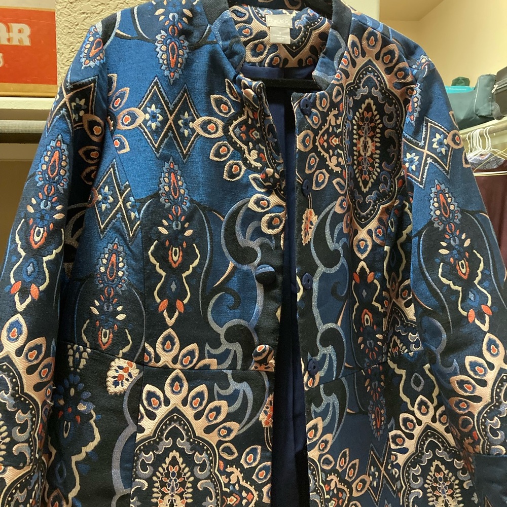 Chico’s Elegant Jacket, fully lined w covered buttons. Worn only once!